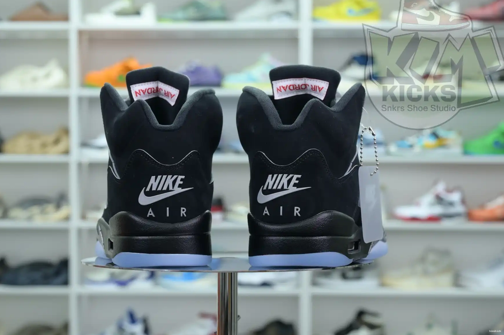 REIMAGINED” METALLIC Kimikick Jordan 5“BLACK Jordan Air 0524